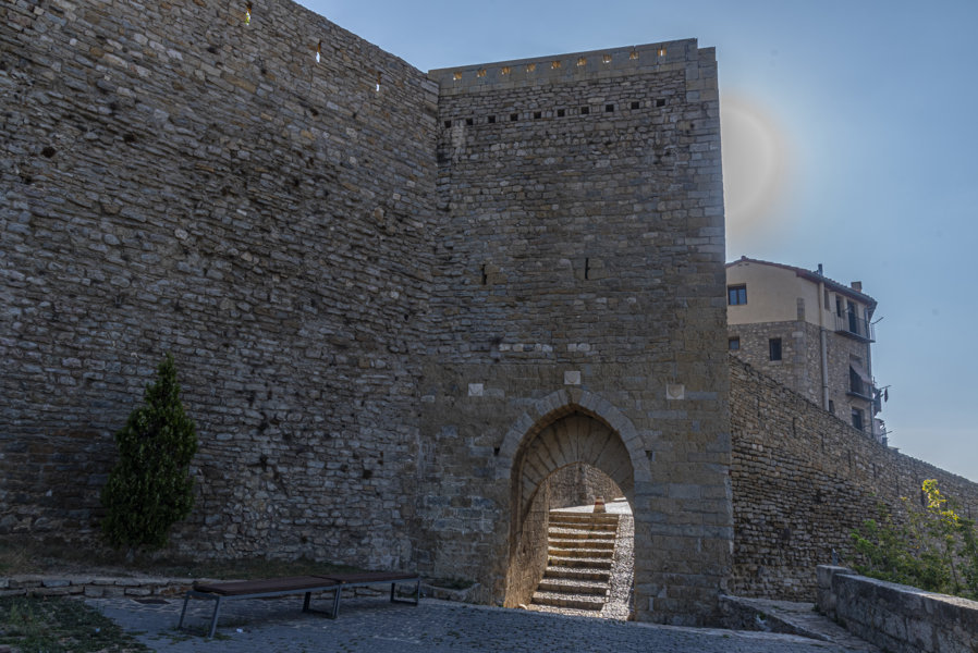 Castelló de la Plana - Morella 043 - Portal del Rei.jpg